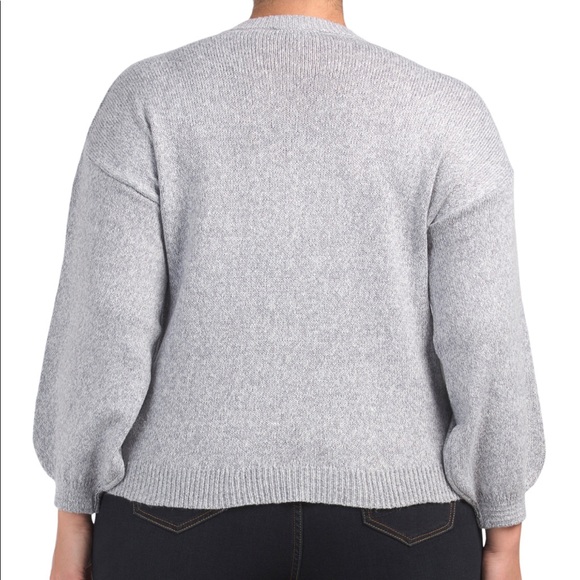 Beautiful sweater - Picture 2 of 5